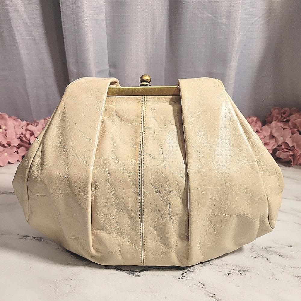 HOBO Int'l Cream Clasp Vintage Leather Shoulder Bag - Picture 6 of 8